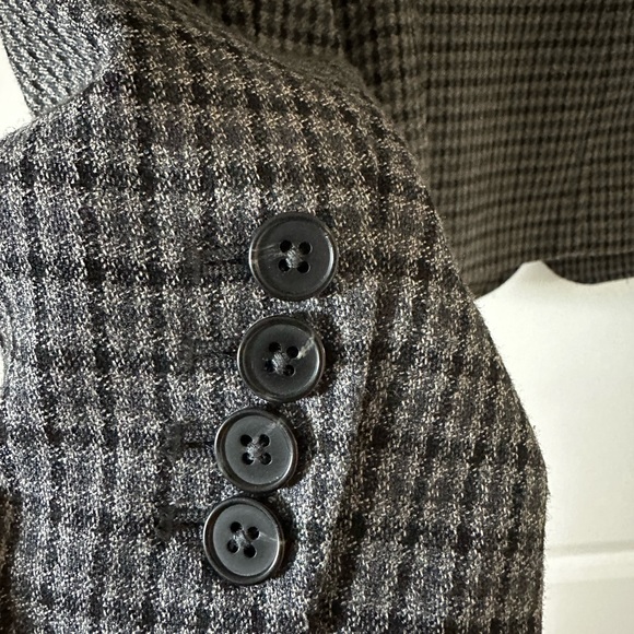 Gorgeous Houndstooth Blazer - Size M - Picture 5 of 7